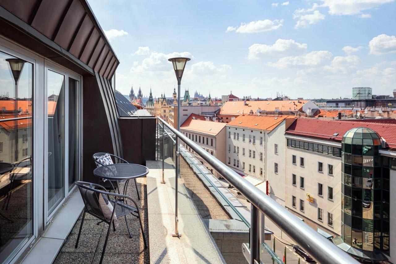 Prague Marriott Hotel Ngoại thất bức ảnh A balcony in Munich, Germany