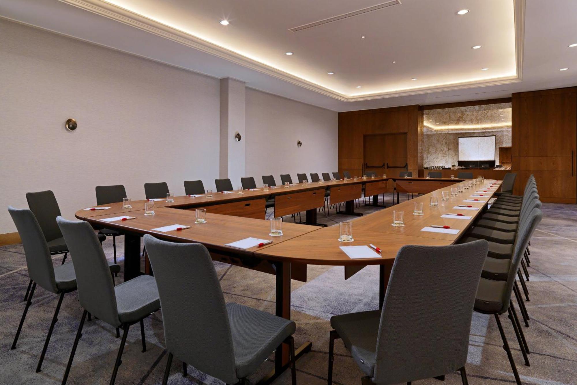 Prague Marriott Hotel Ngoại thất bức ảnh The meeting room of the European Economic and Social Committee